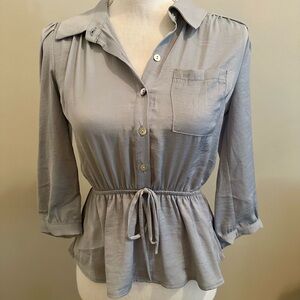 Women's Gray Button-Up Peplum Top